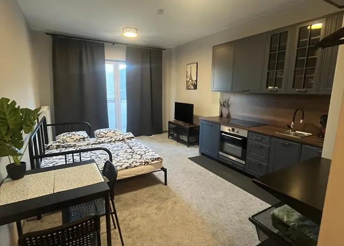 Prestige Pomorska 45a Łódź